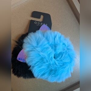 GUESS Women's Black and Blue Faux Fur Scrunchies Set